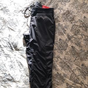 NWT North Face Capri